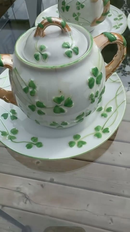 Rare Vintage Erin Ireland Bamboo Handle Shamrock China Tea Set (16-Piece)