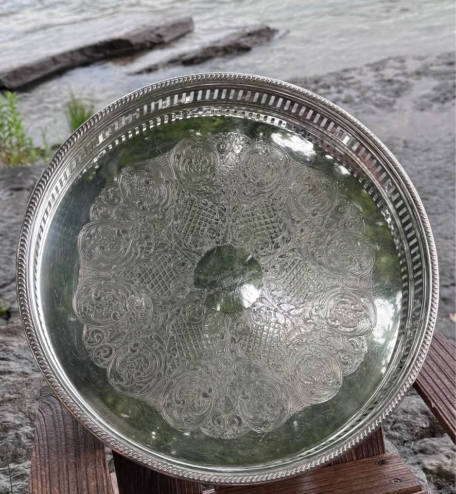 Vintage 15.5” Silver Presentation Tray - Detailed Gallery Rim Canadian Memorabilia - photo 8