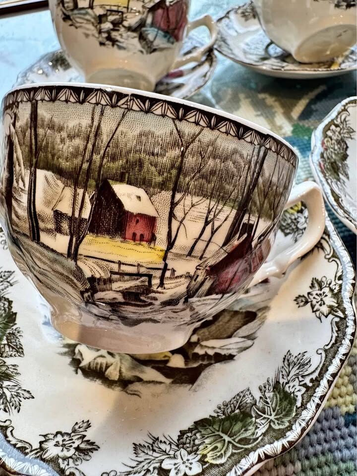 Vintage Johnson Bros Friendly Village Tea Cups & Saucers Set of 4 Made in England, Ice House