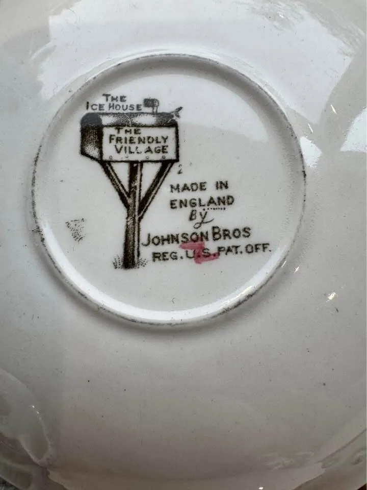 Vintage Johnson Bros Friendly Village Tea Cups & Saucers Set of 4 Made in England, Ice House - photo 6