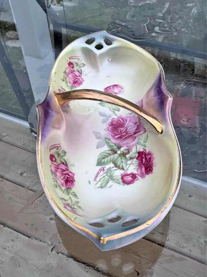 VINTAGE IPF GERMANY Candy Dish w Handle Gold Trim handpainted - photo 1