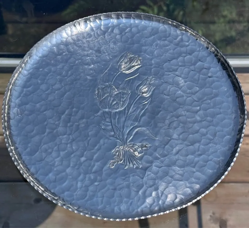 Vintage Rodney Kent Hand Wrought Hammered Aluminum Tulip Serving Tray (Pattern #421) - photo 3