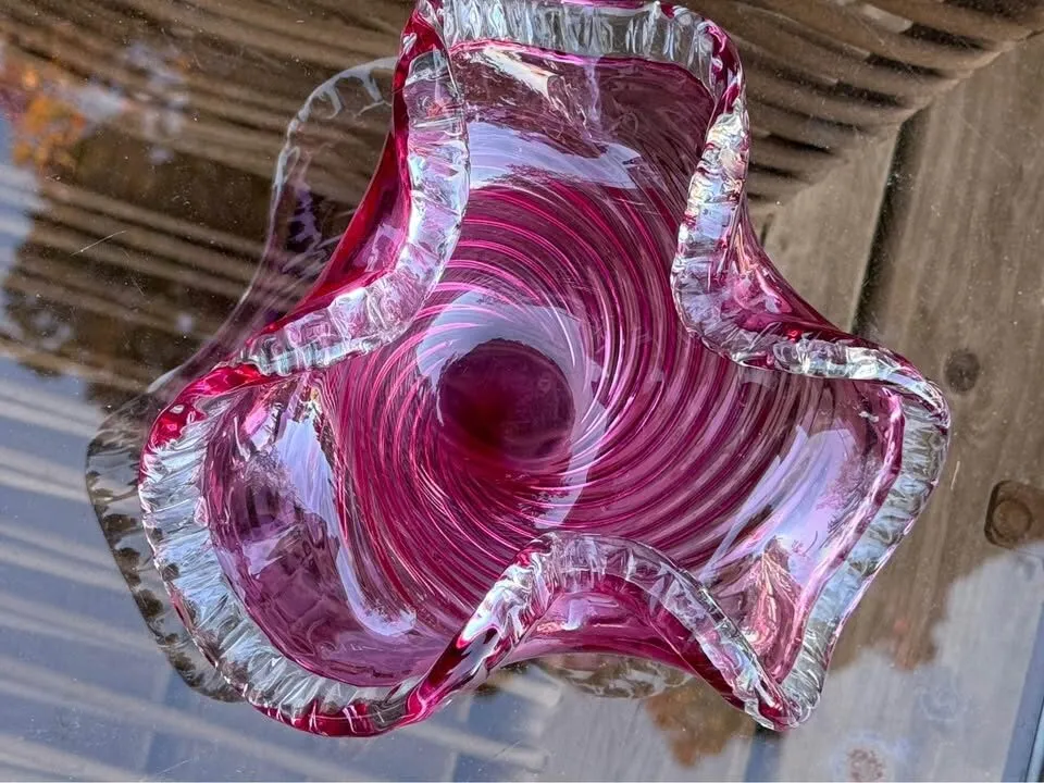 Vintage Ridged Swirls Art Glass Bowl - photo 3