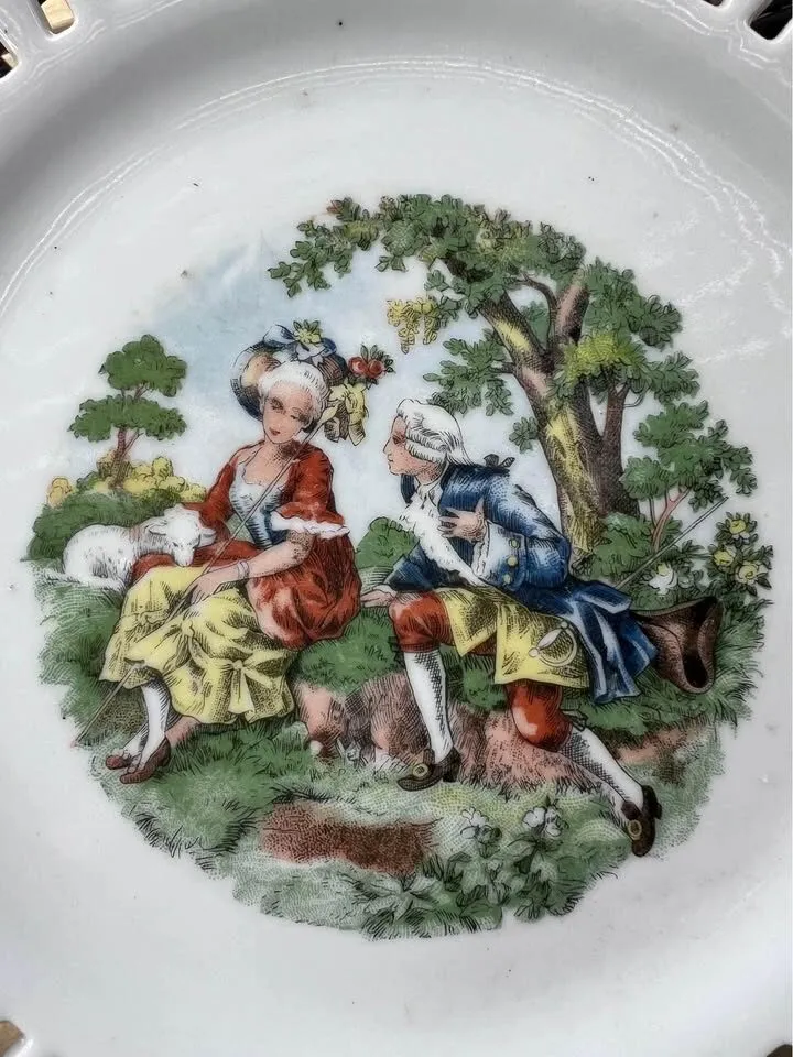 Vintage Reticulated Porcelain Decorative Plate Courting Couple - photo 3