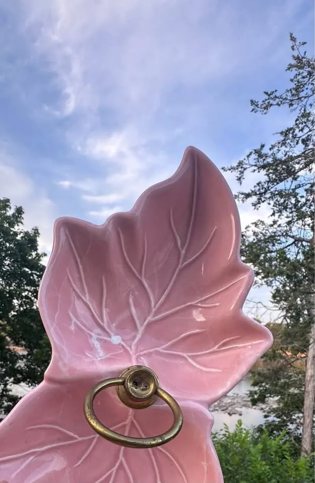 Vintage Mid-Century Pink Ceramic Leaf Candy Dish with Brass Handle - photo 5