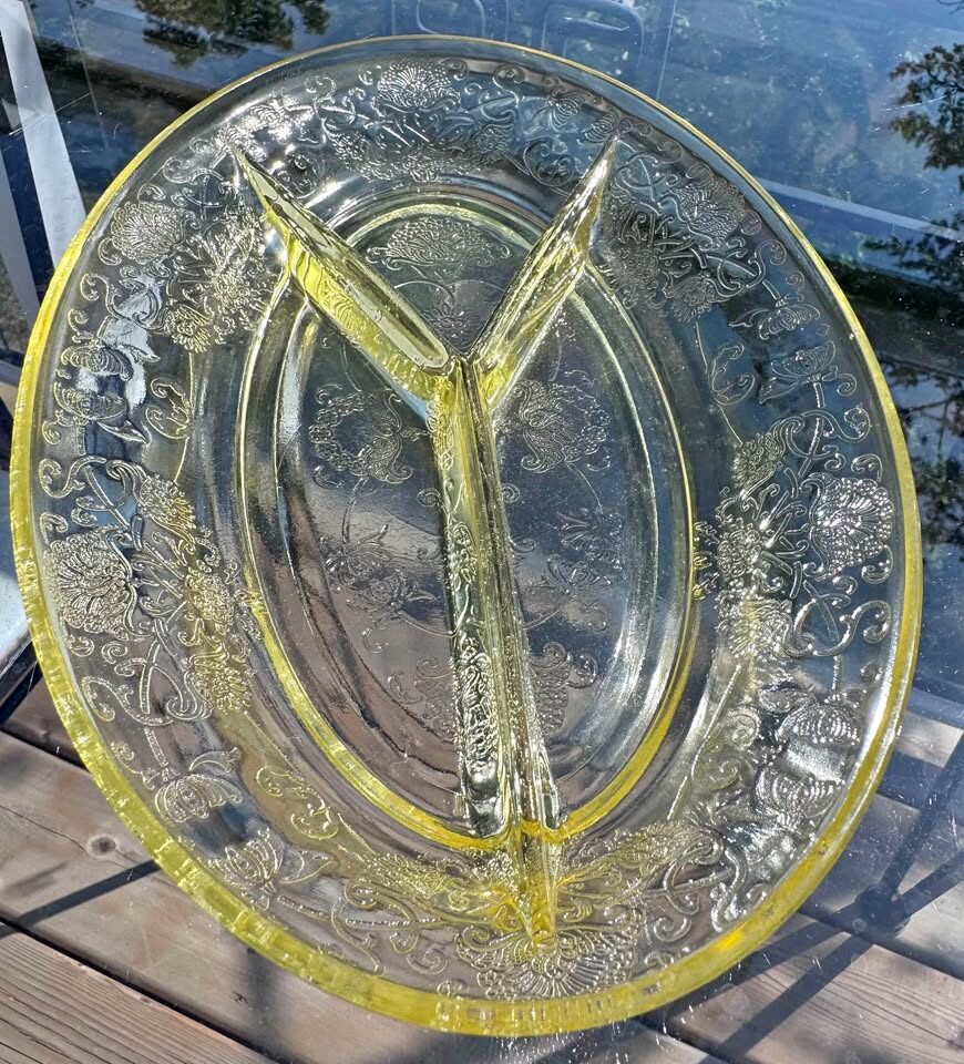 Vintage 1930s Hazel-Atlas Yellow Depression Glass Divided Platter - Florentine Poppy