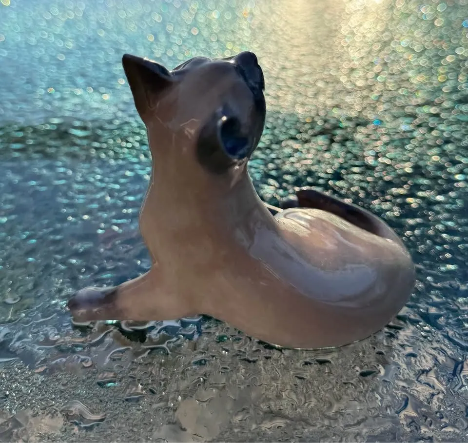 Vintage 1969-1973 Royal Copenhagen Porcelain Siamese Cat Figurine - #2862 - photo 7