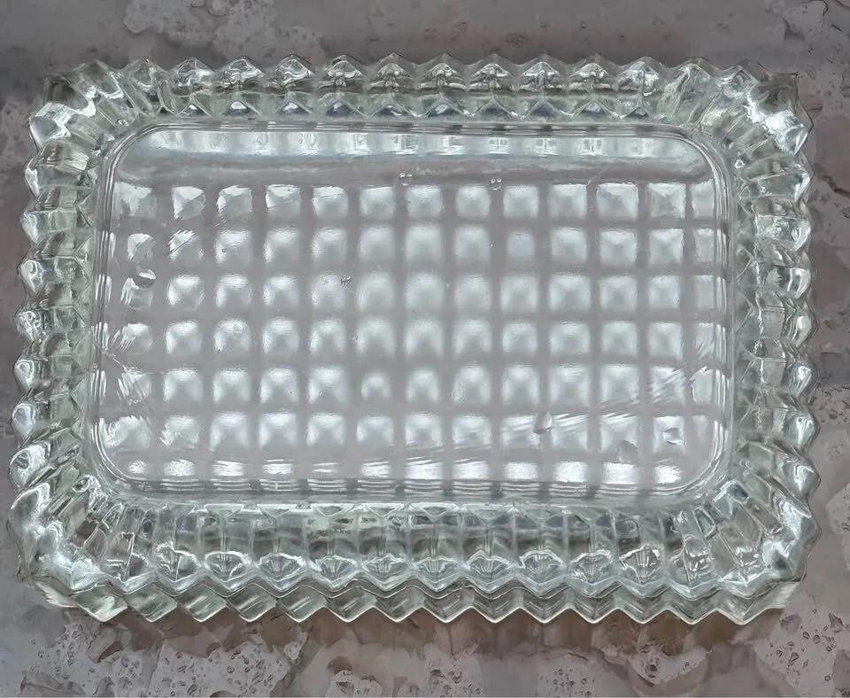 Vintage Art Deco Pressed Glass Trinket Box / Covered Butter Dish - photo 2
