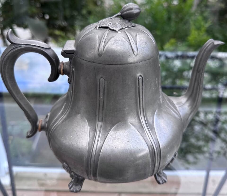 Antique 19thC Thomas Otley Sheffield Pewter Pumpkin Teapot / Unique Vase - photo 6