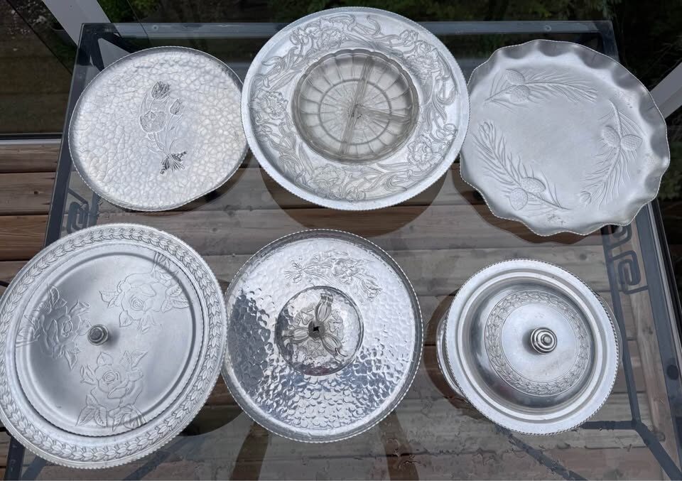Vintage 1950s Hammercraft Canada Hammered Aluminum Serving Tray Pinecone Motif - photo 6