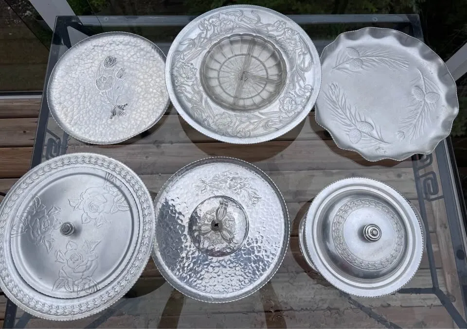 Vintage 1950s Hammercraft Canada Hammered Aluminum Serving Tray Pinecone Motif - photo 6