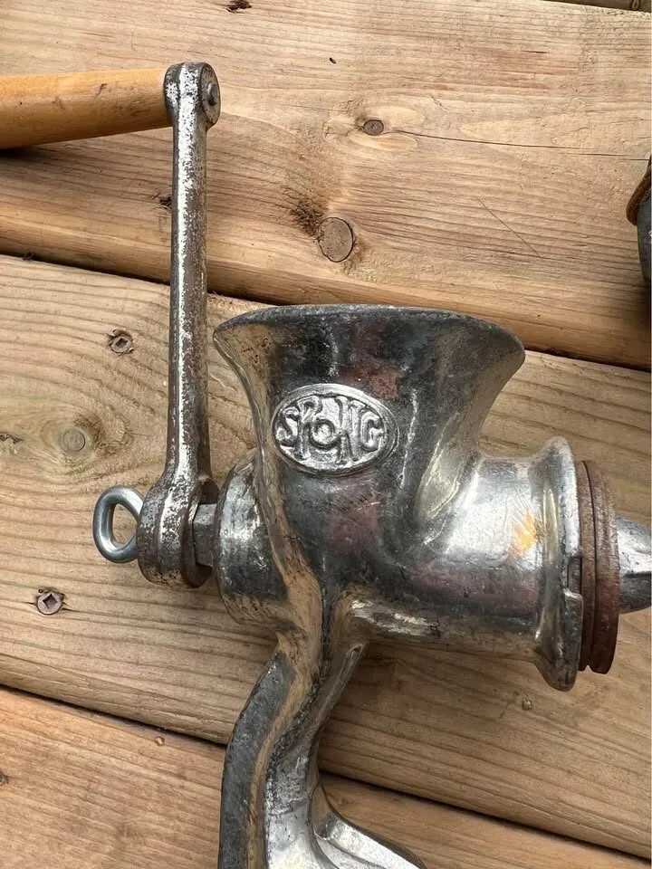 Antique Food Choppers - photo 4