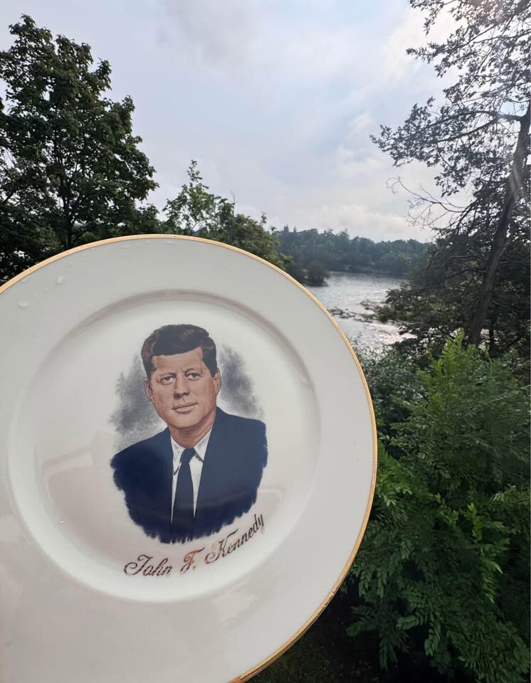 Rare Vintage 1960s JFK Commemorative Plate - NC Bavaria Western Germany Porcelain - photo 6