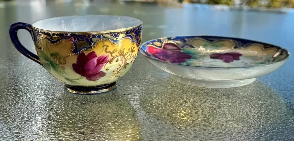 Antique Victorian Hand-Painted Cobalt & Gold Cup and Saucer - Roses, Excellent Condition" - photo 3