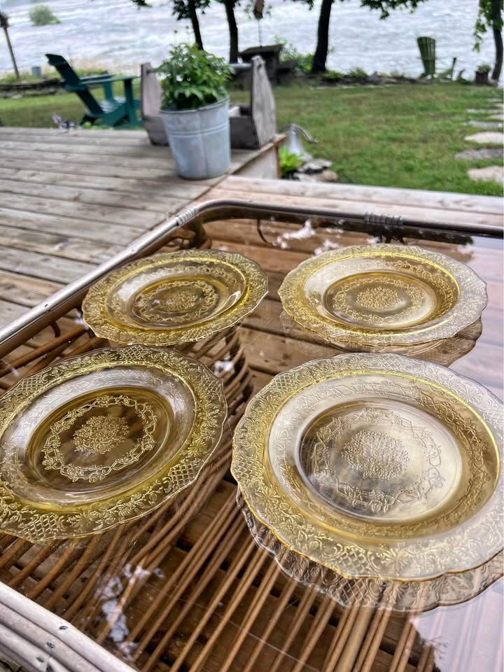 Set of 4 Amber Glass Plates - Federal Glass Bouquet and Lattice Pattern