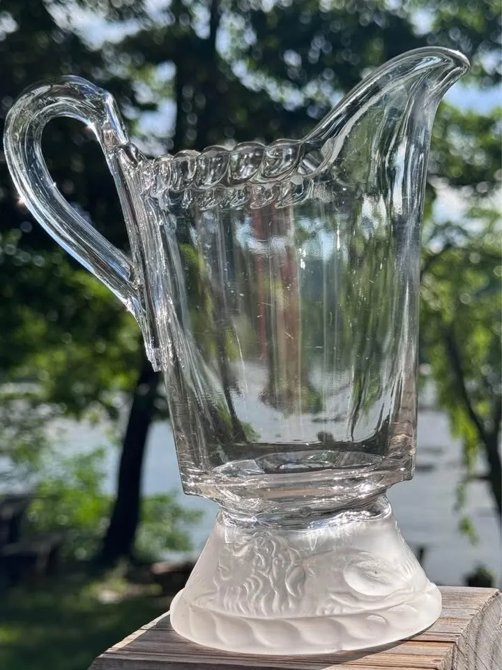 Pair of Vintage "Three Face" & "Frosted Lion" Glass Creamers (Reproductions) - photo 2