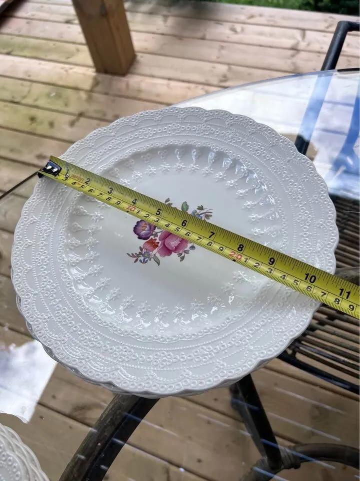 Spode Copeland “Claudia” Dinner Plates Partial Set - photo 9