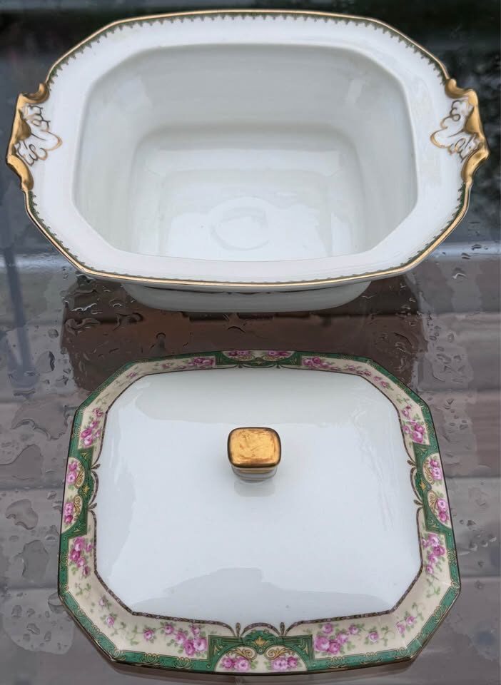 Pristine Antique T&V Limoges "La Cloche" Covered Tureen (c. 1892-1907) - photo 4