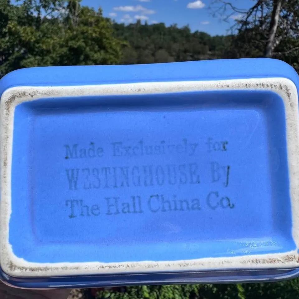 Vintage Hall China Westinghouse Refrigerator Dish with Lid - Cornflower Blue - photo 4