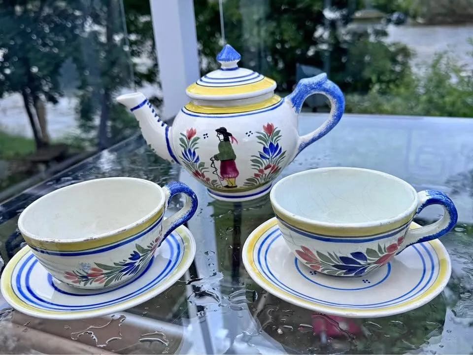 Antique 1920/1930s Henriot Quimper 5-Pc Tea Set - Handpainted French Faience - photo 1