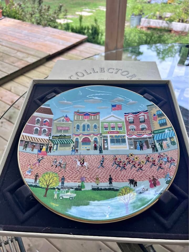 Vintage 1982 Royal Doulton "Fourth of July Parade" Collector Plate - Mint in Original Box