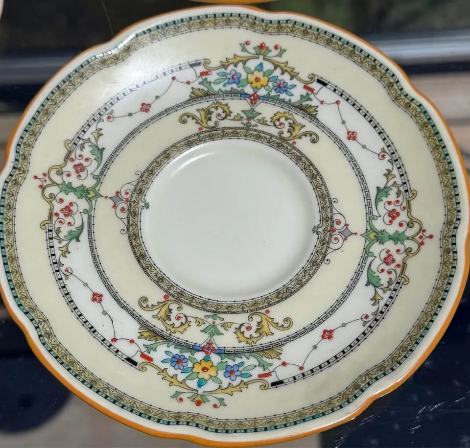Mint Condition Rare Vintage Royal Doulton "The Lorraine" Double-Handled Soup Bowl & Saucer Set - photo 6